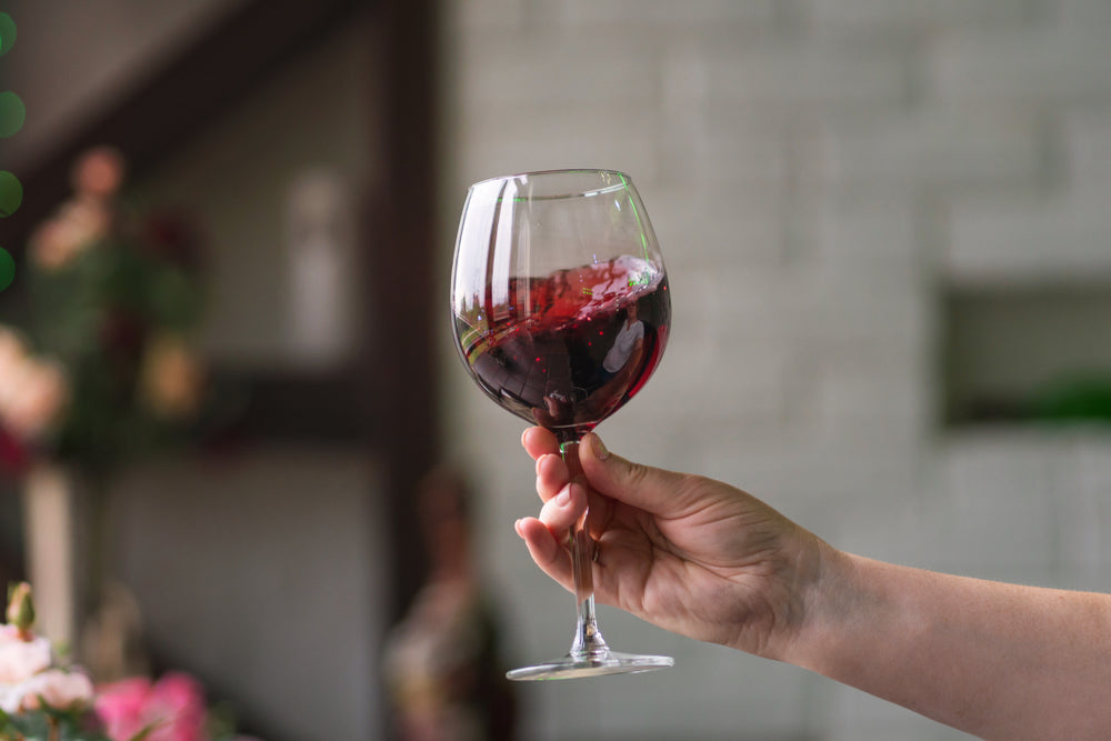 How To Swirl A Wine Glass